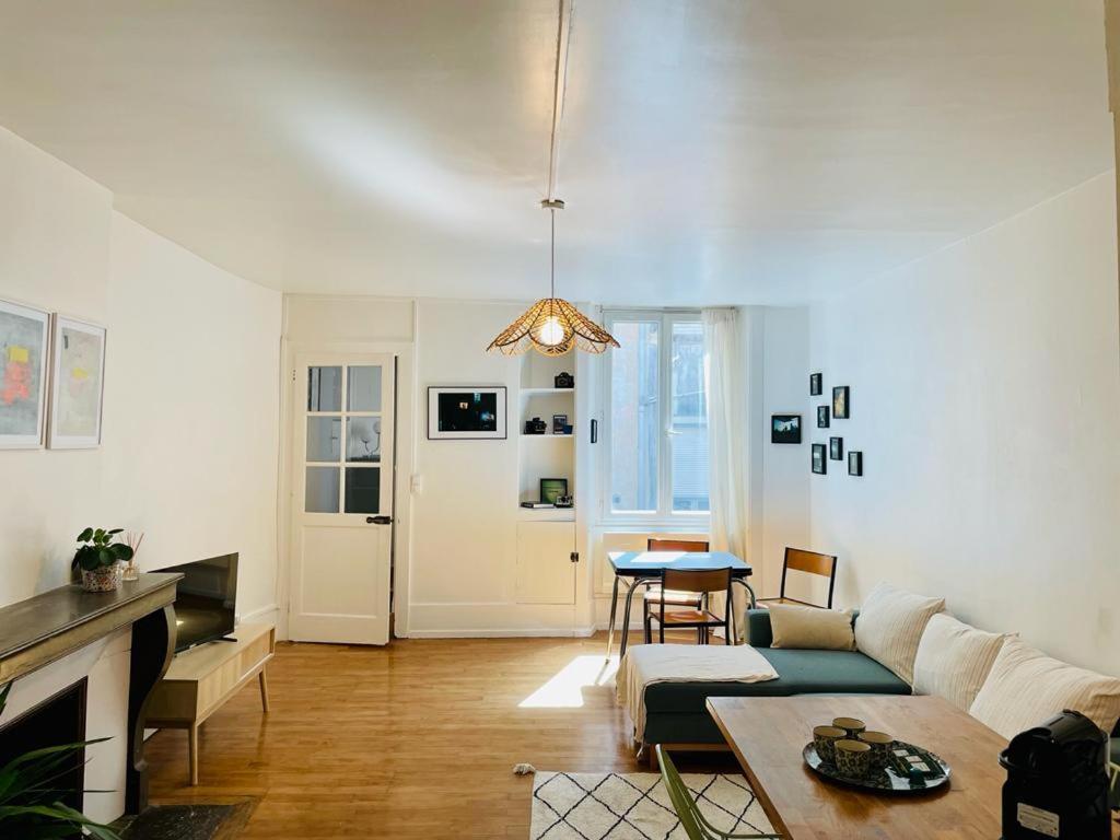 Appartement Citadelle-Victor-Hugo 브장송 외부 사진
